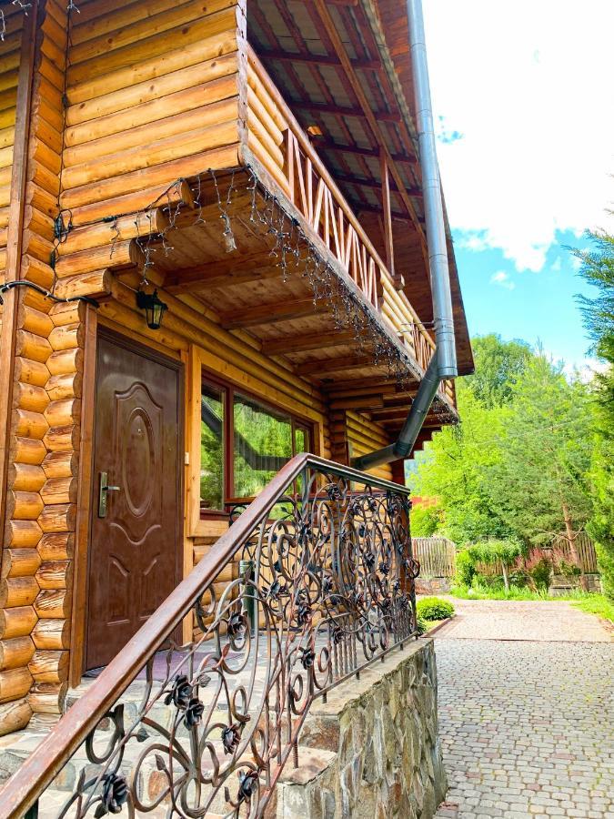 Magnolia Villa Tatariv Exteriör bild
